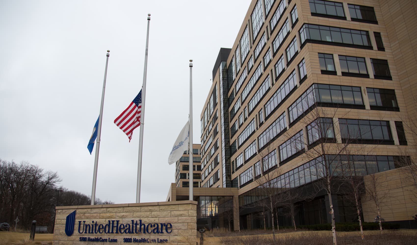[CNBC] UnitedHealth Group shares plunge 18% on reported DOJ probe into possible Medicare fraud
